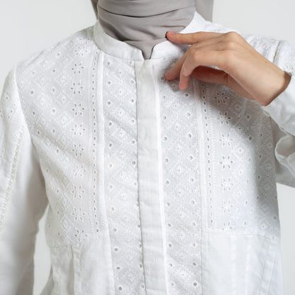 Darla Blouse Broken White | Tunik Blouse Atasan Wanita