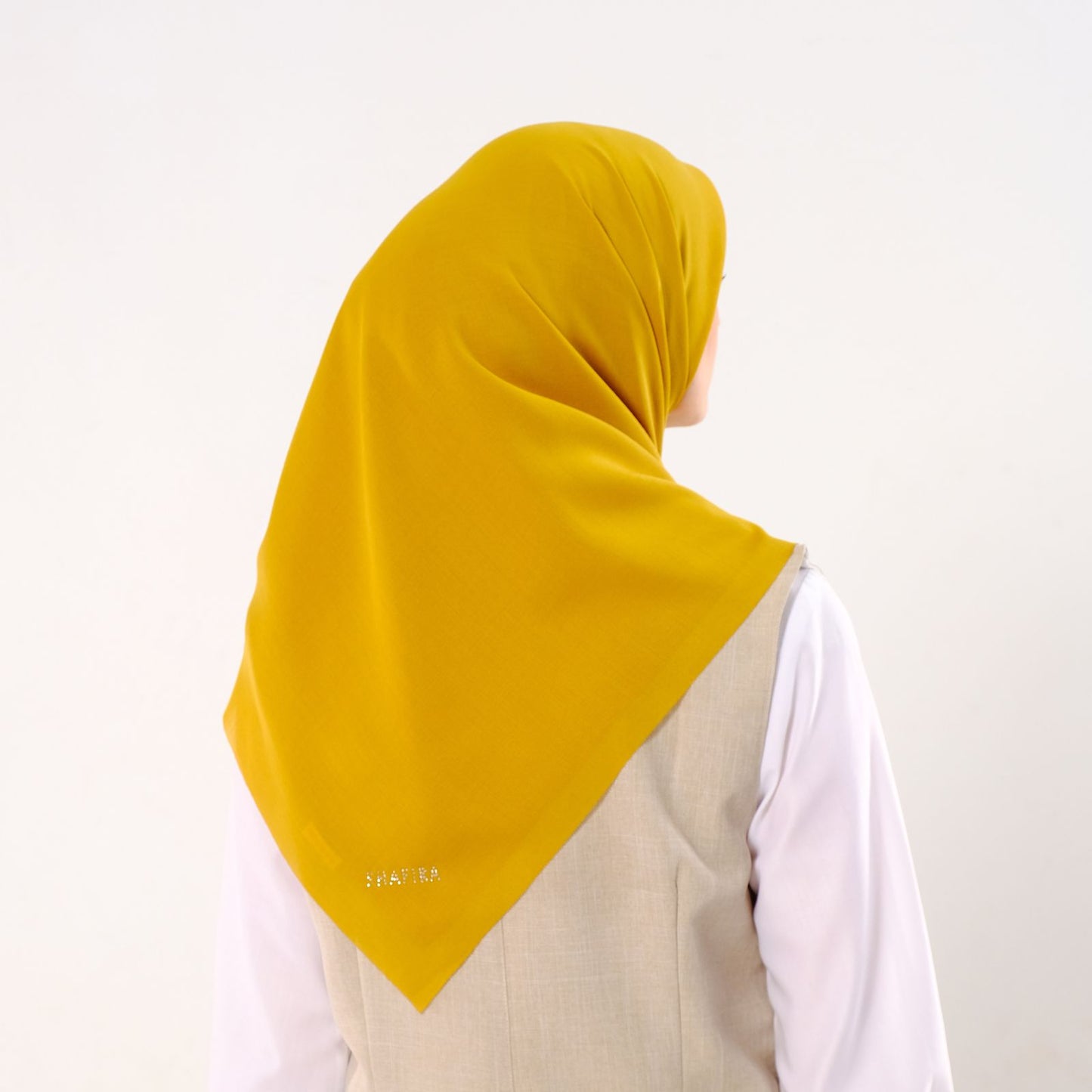 Shafira Marcella Plain Scarf | Hijab | Kerudung | Jilbab Segiempat