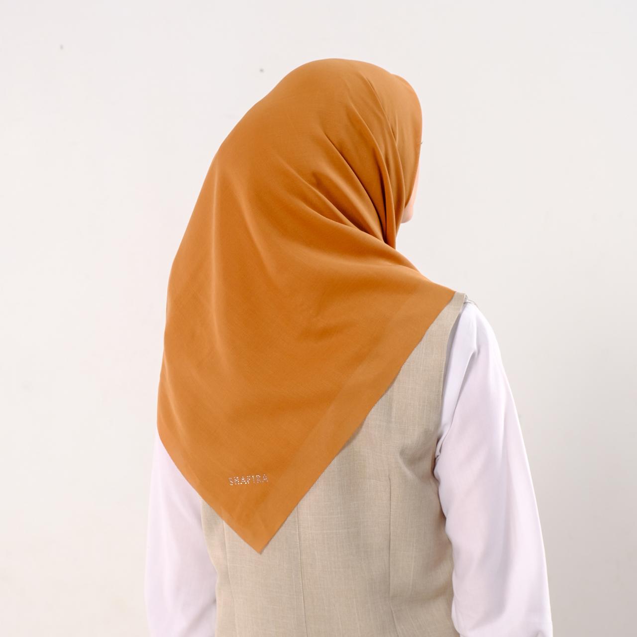 Shafira Marcella Plain Scarf | Hijab | Kerudung | Jilbab Segiempat