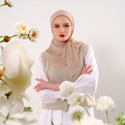 Shafira Marcella Plain Scarf | Hijab | Kerudung | Jilbab Segiempat