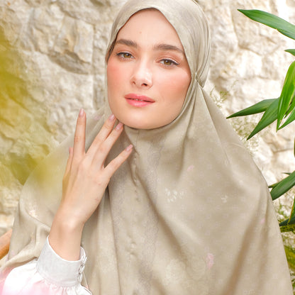 Shafira Charlotte Zaura Printed | Hijab Instant |  Jilbab Motif Satin