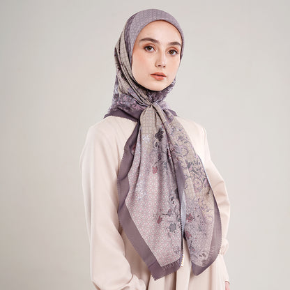 Shafira Isfana Printed Scarf | Hijab Kerudung Segi Empat Motif