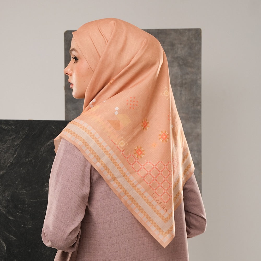 Shafira Bristley Printed Scarf Ultra Voal | Hijab Segi Empat | Kerudung Motif