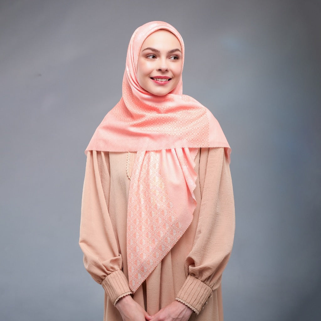 Noreen Printed Scarf | Hijab Kerudung Segi Empat Motif