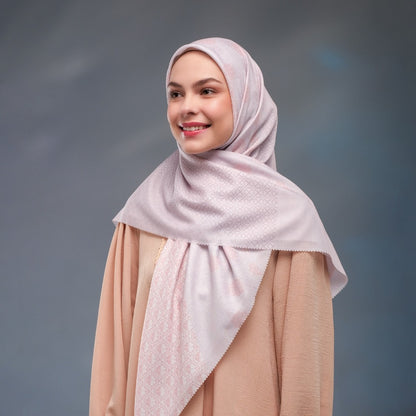 Noreen Printed Scarf | Hijab Kerudung Segi Empat Motif