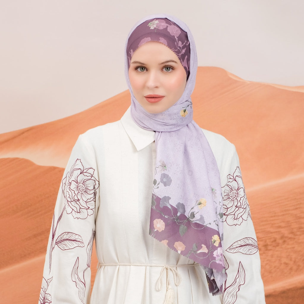 Shafira Delilah Printed Scarf | Hijab Kerudung Segi Empat Motif