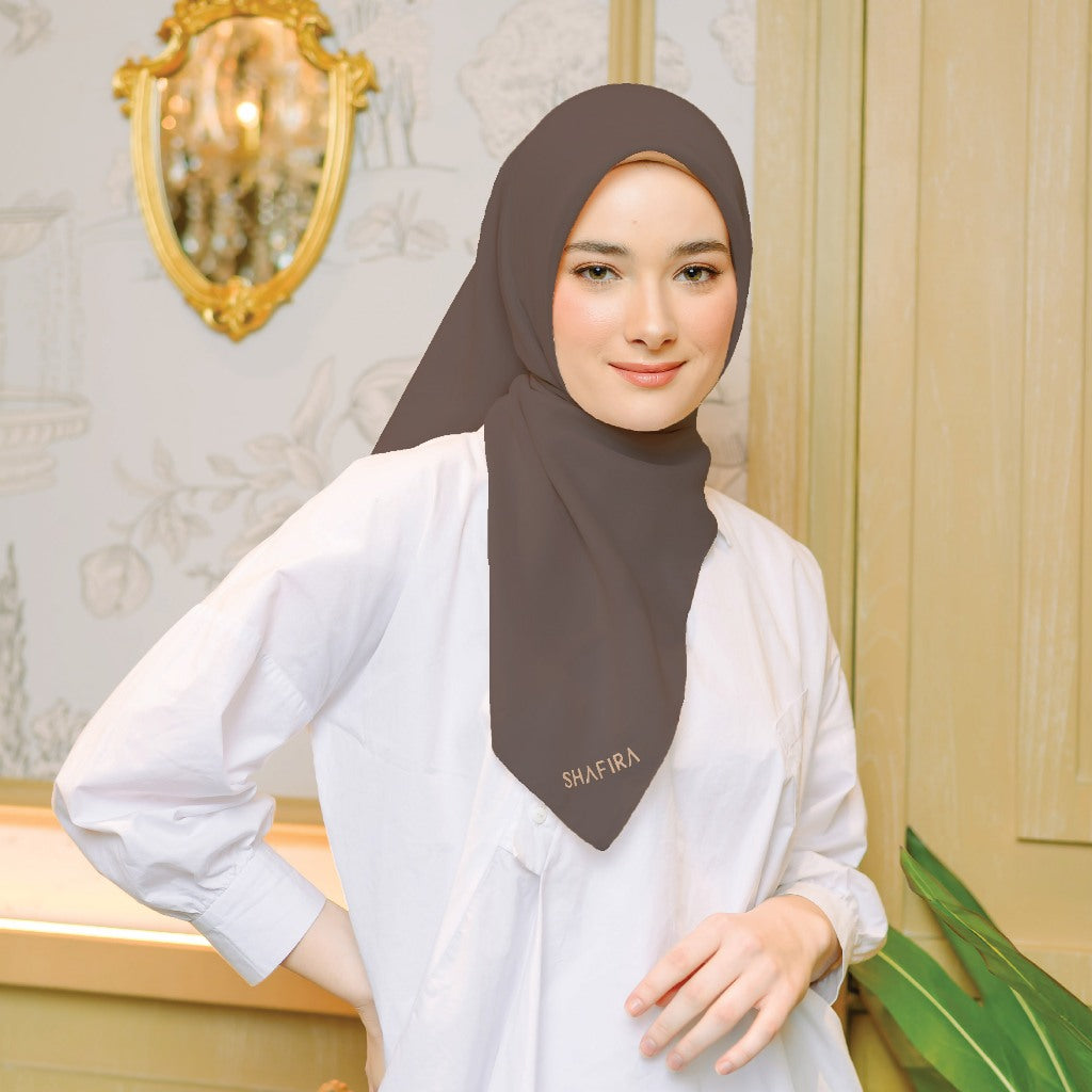 Shafira Esther Plain Scarf | Hijab | Jilbab Segiempat | Paris Premium