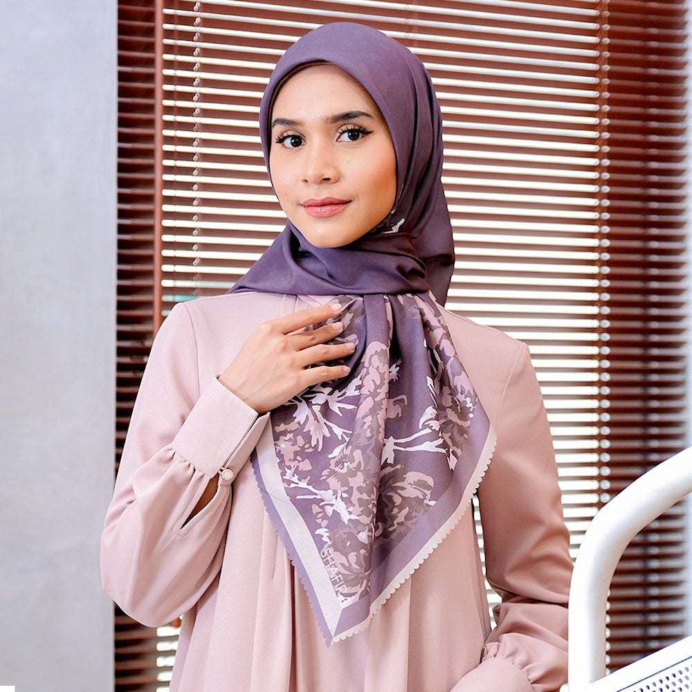 Shafira | Catalina Scarf Printed | Hijab Kerudung Segi Empat Motif