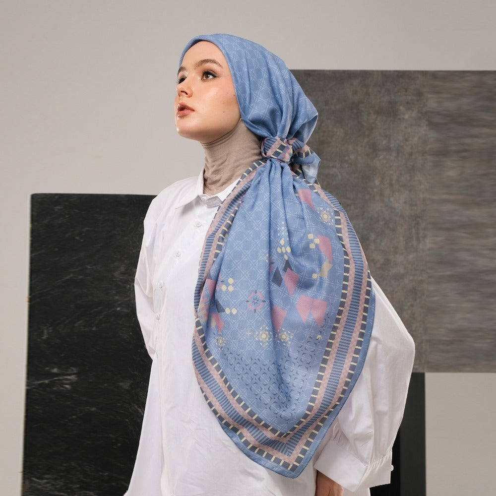 Shafira Bristley Printed Scarf Ultra Voal | Hijab Segi Empat | Kerudung Motif