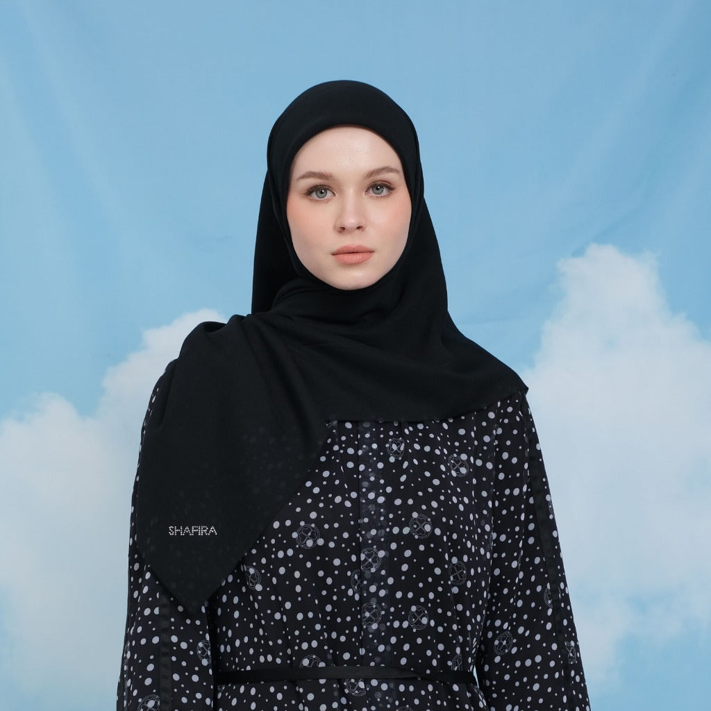 Shafira Rosalia Plain Scarf | Hijab | Kerudung | Jilbab Segiempat