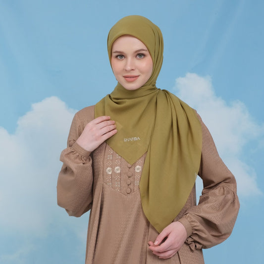 Shafira Valeria Plain Scarf | Hijab | Kerudung | Jilbab Segiempat