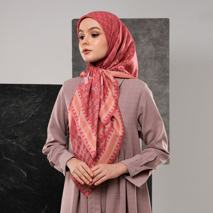 Shafira Bristley Printed Scarf Ultra Voal | Hijab Segi Empat | Kerudung Motif