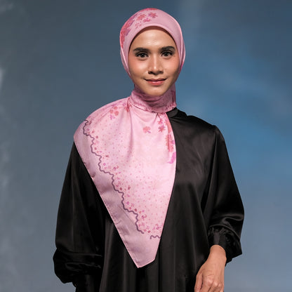 Shafira Danica Printed Scarf | Hijab Kerudung Segi Empat Motif