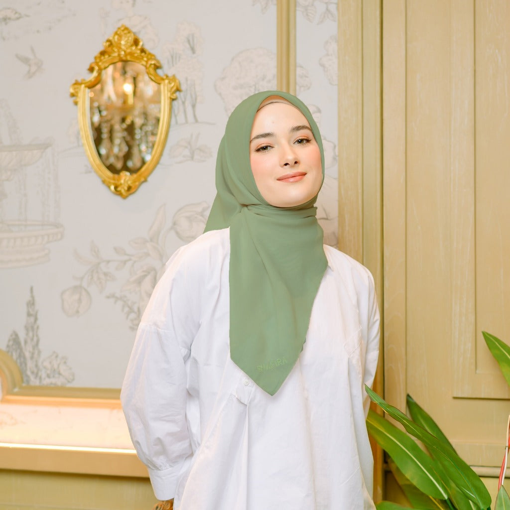 Shafira Esther Plain Scarf | Hijab | Jilbab Segiempat | Paris Premium