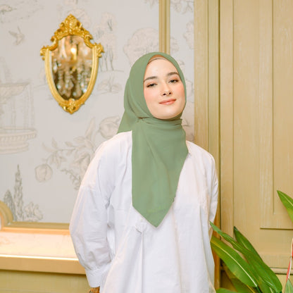 Shafira Esther Plain Scarf | Hijab | Jilbab Segiempat | Paris Premium