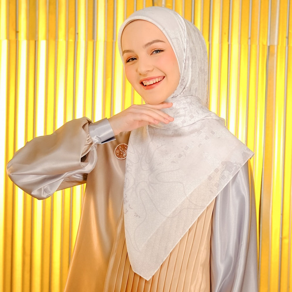 Shafira Alinea Printed Scarf | Hijab Segi Empat Motif