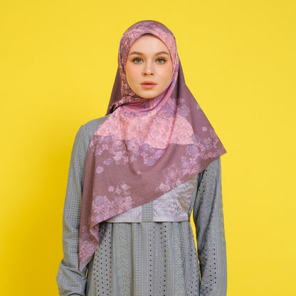 Shafira Zavella Printed Scarf | Hijab Kerudung Segi Empat Motif