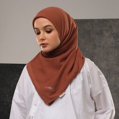 Shafira Delisha Plain Scarf | Hijab | Jilbab Segiempat Ultravoal