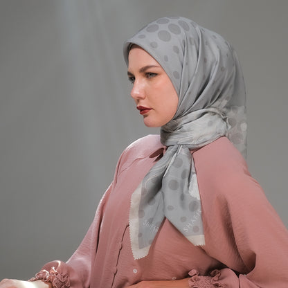 Shafira Laura Printed Scarf | Hijab Kerudung Segi Empat Motif