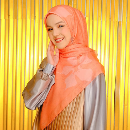 Shafira Alinea Printed Scarf | Hijab Segi Empat Motif