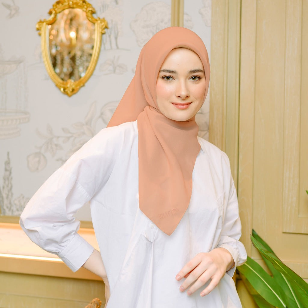 Shafira Esther Plain Scarf | Hijab | Jilbab Segiempat | Paris Premium