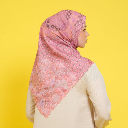 Shafira Zemora Printed Scarf | Hijab Segi Empat Motif