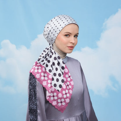 Gracelyn Printed Scarf | Hijab Kerudung Segi Empat Motif