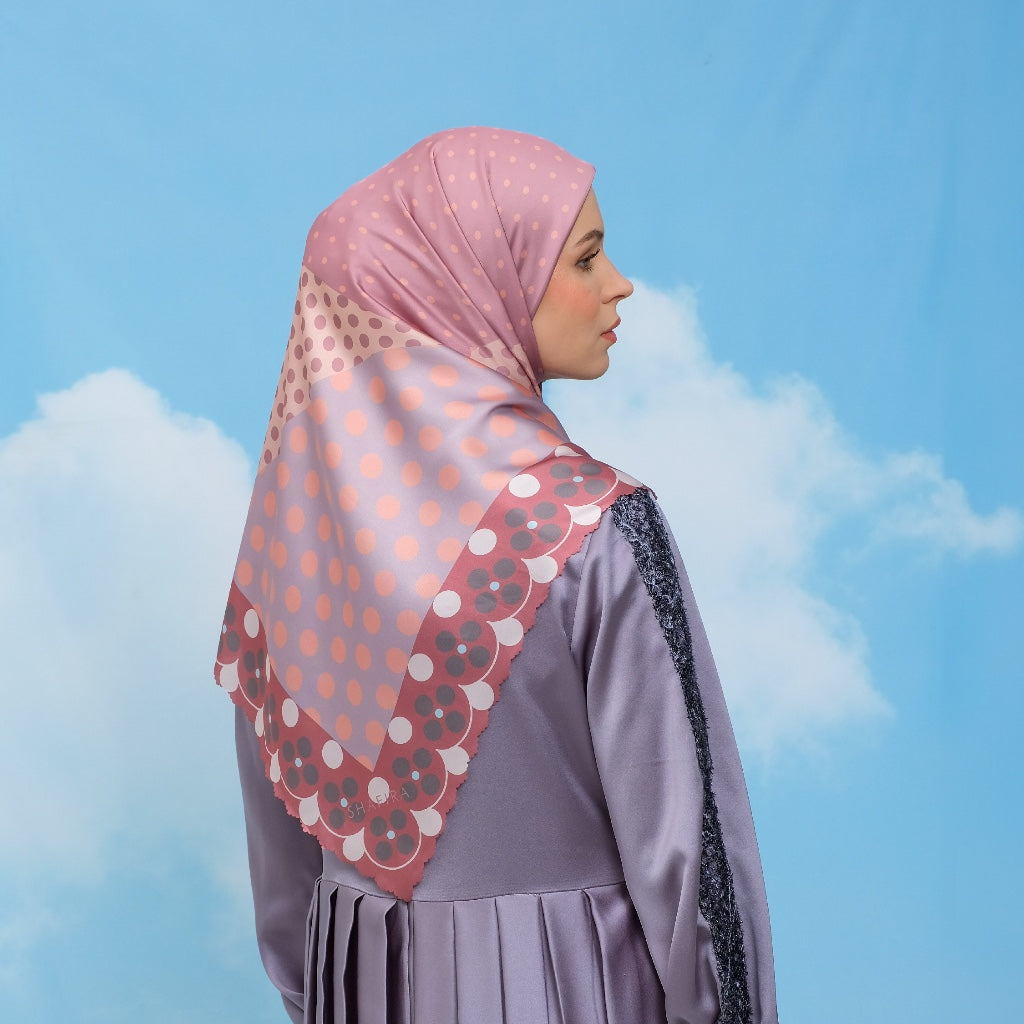 Gracelyn Printed Scarf | Hijab Kerudung Segi Empat Motif