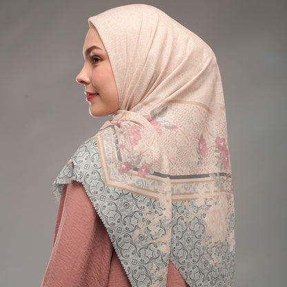 Shafira Medisa Printed Scarf | Hijab Segi Empat Motif