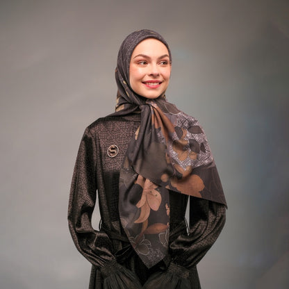 Shafira Izara Printed Scarf | Hijab Segi Empat Motif