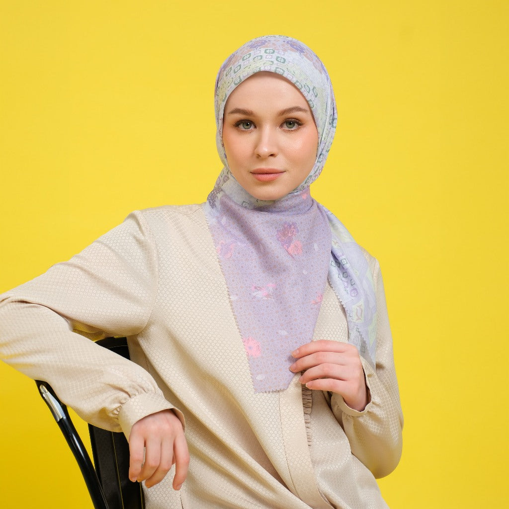 Shafira Zemora Printed Scarf | Hijab Segi Empat Motif