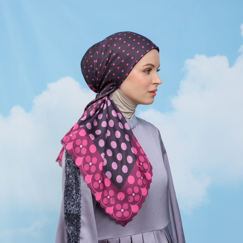 Gracelyn Printed Scarf | Hijab Kerudung Segi Empat Motif