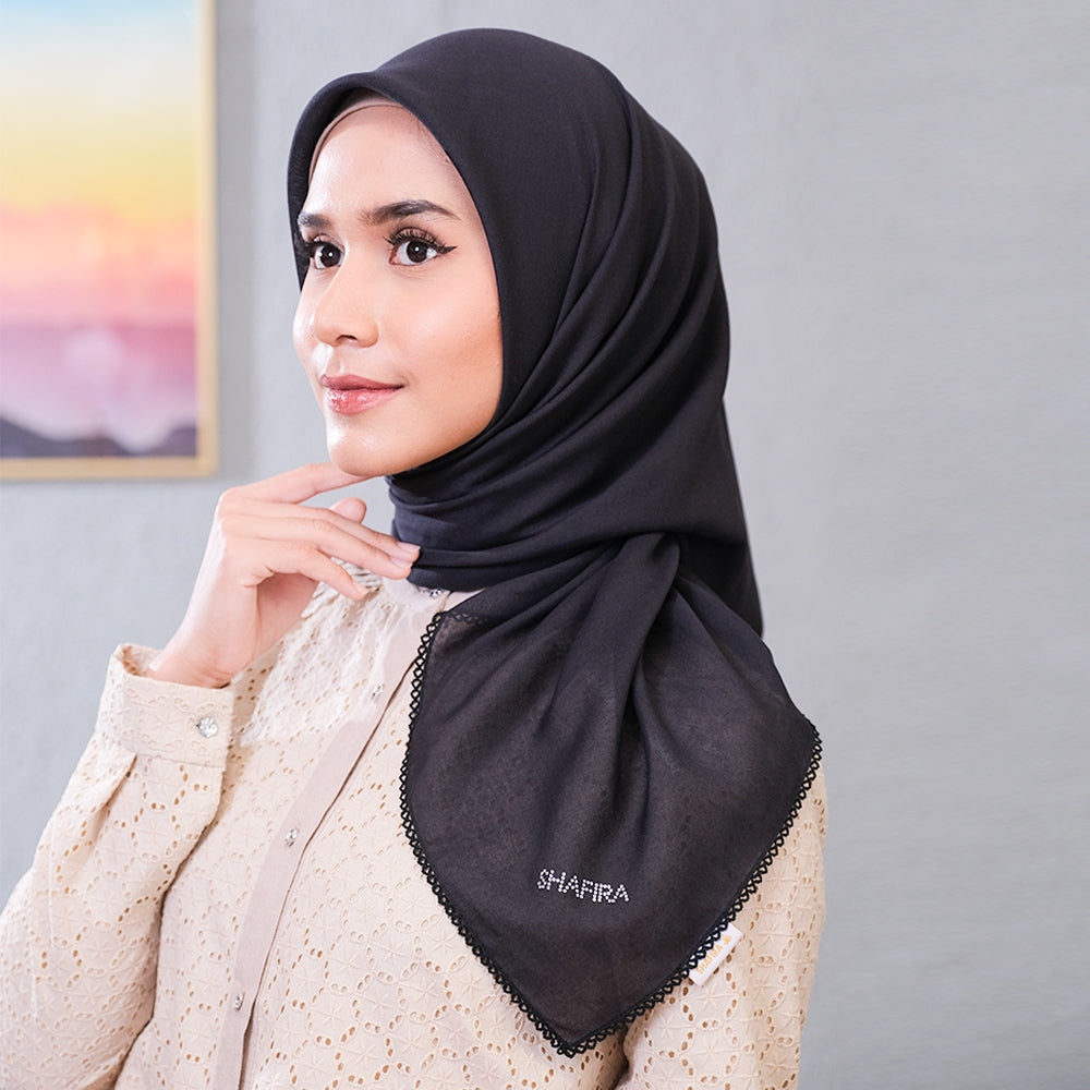 Shafira Thalia Plain Scarf | Hijab | Kerudung Jilbab Segiempat