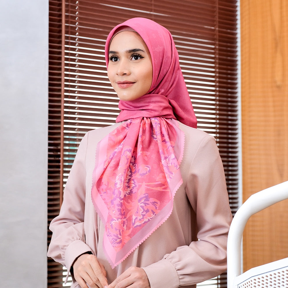 Shafira | Catalina Scarf Printed | Hijab Kerudung Segi Empat Motif