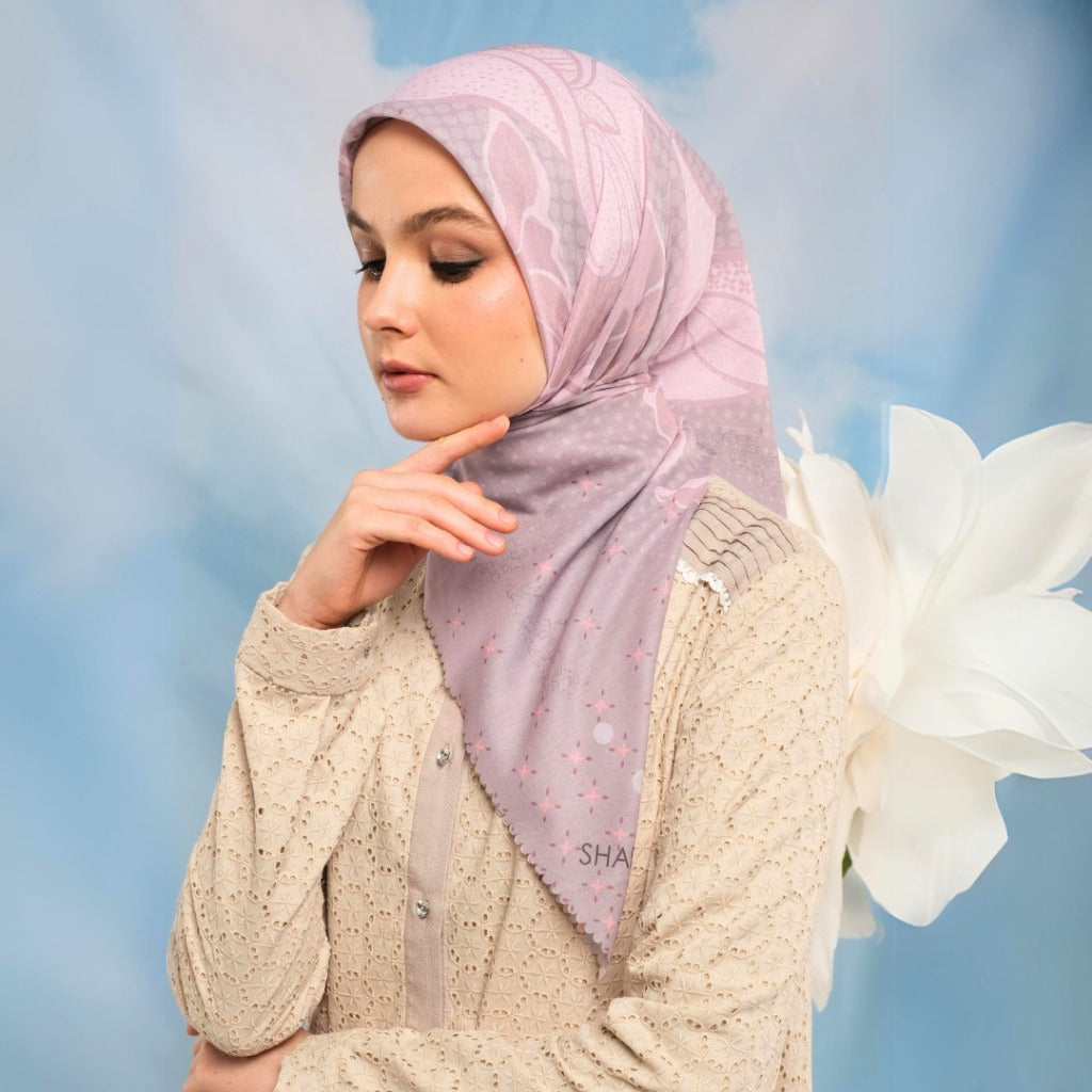 Shafira Renjana Scarf Printed | Hijab Kerudung Segi Empat Motif