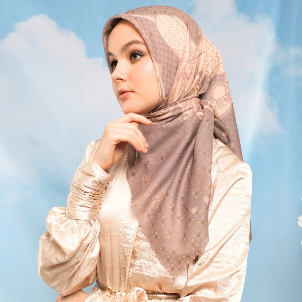 Shafira Renjana Scarf Printed | Hijab Kerudung Segi Empat Motif