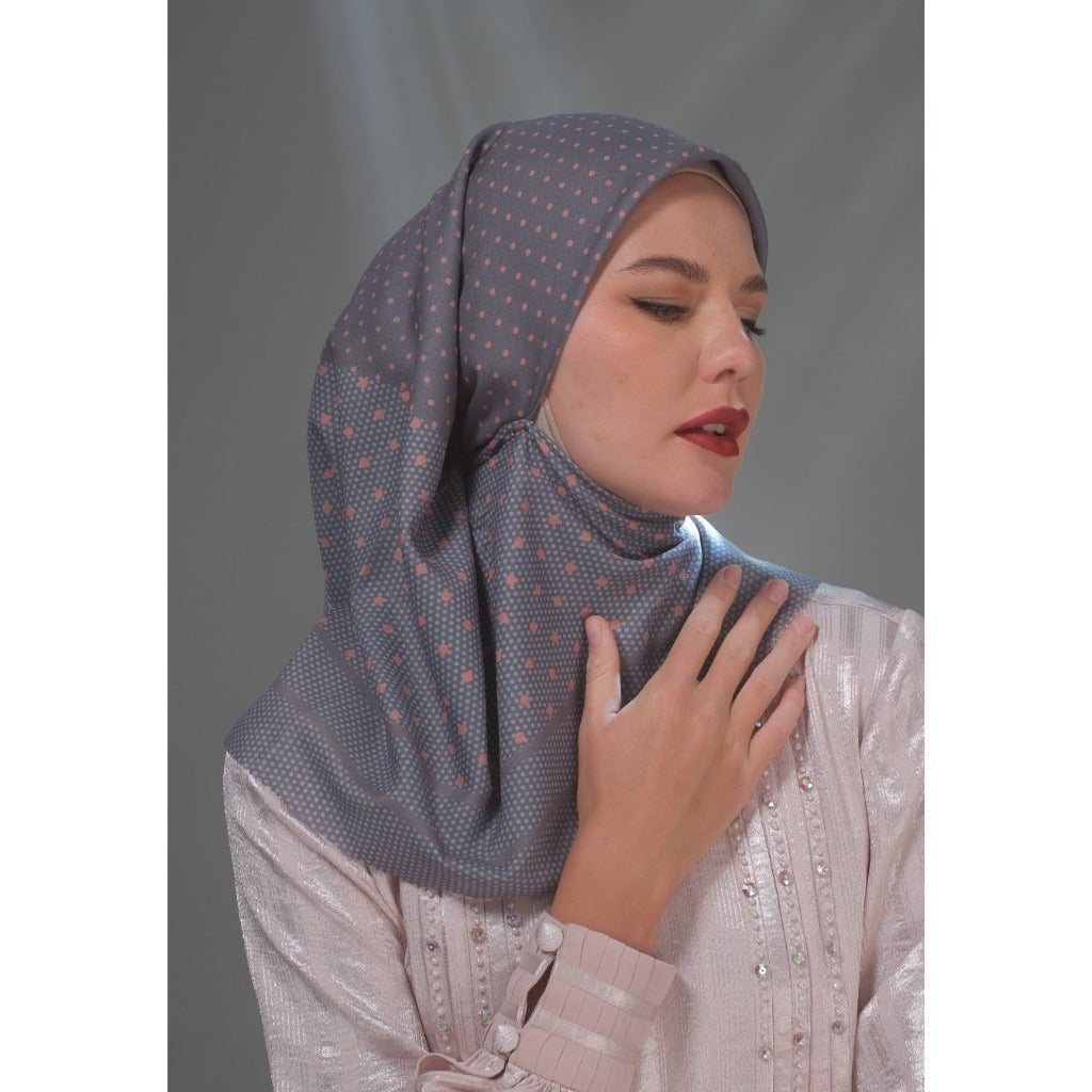 Shafira Corvina Printed Scarf | Hijab Kerudung Segi Empat Motif