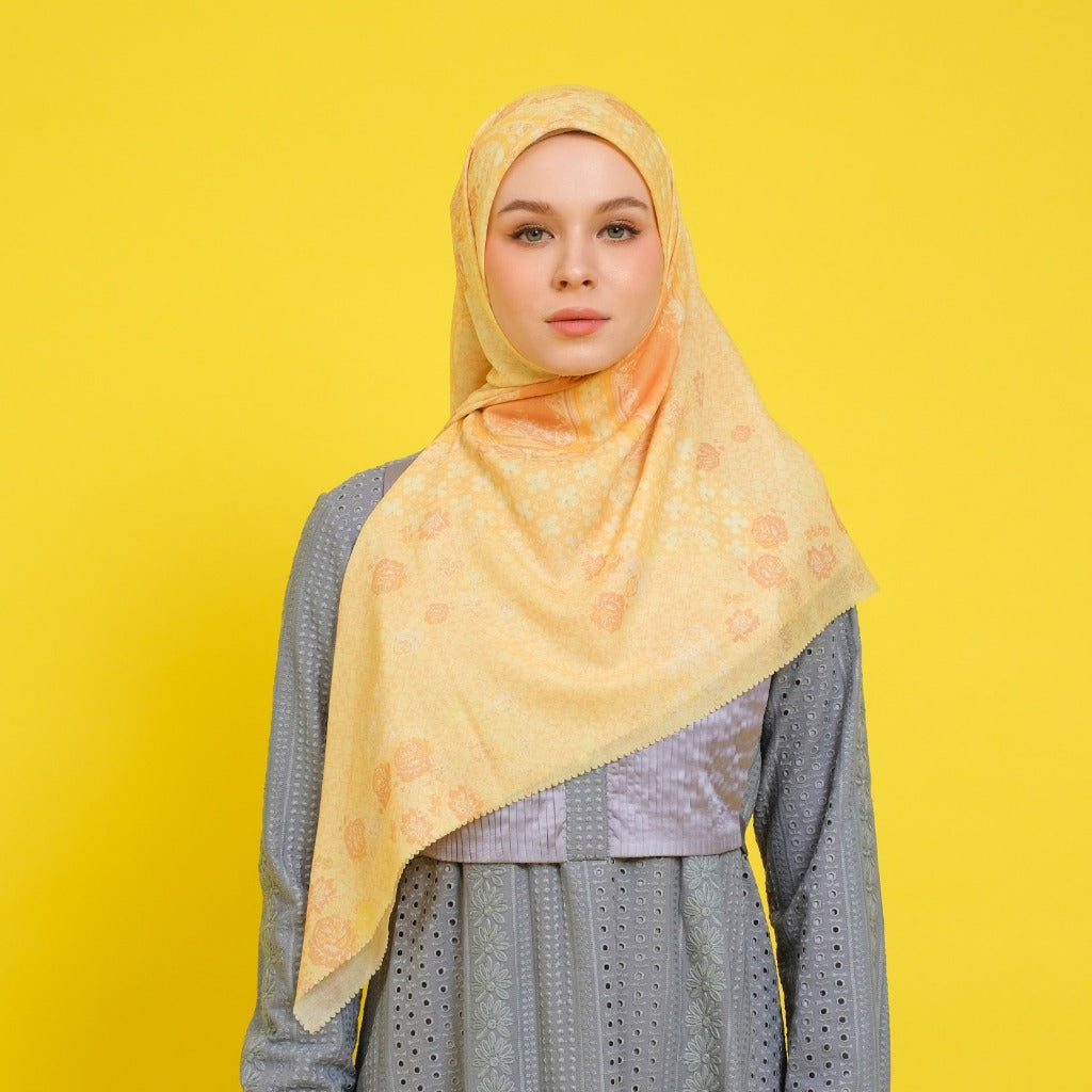 Shafira Zavella Printed Scarf | Hijab Kerudung Segi Empat Motif