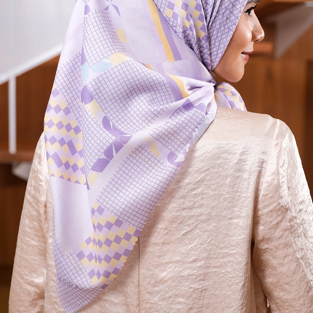 Shafira Maeve Printed Scarf Ultra Voal | Hijab Segi Empat | Kerudung Motif