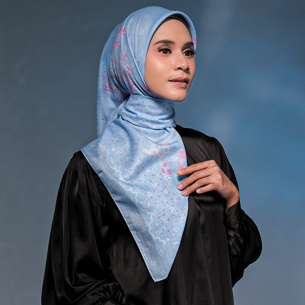 Shafira Danica Printed Scarf | Hijab Kerudung Segi Empat Motif