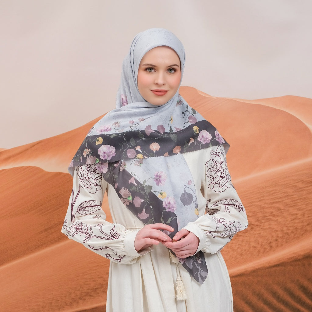 Shafira Delilah Printed Scarf | Hijab Kerudung Segi Empat Motif