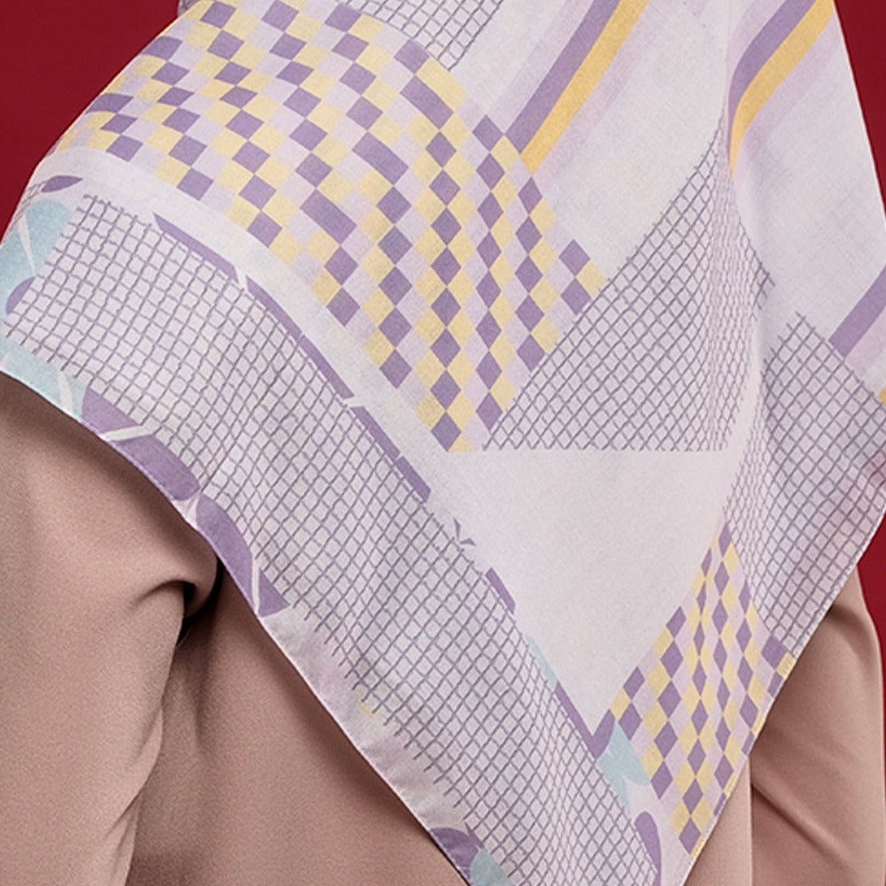 Shafira Maeve Printed Scarf Ultra Voal | Hijab Segi Empat | Kerudung Motif