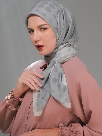 Shafira Laura Printed Scarf | Hijab Kerudung Segi Empat Motif