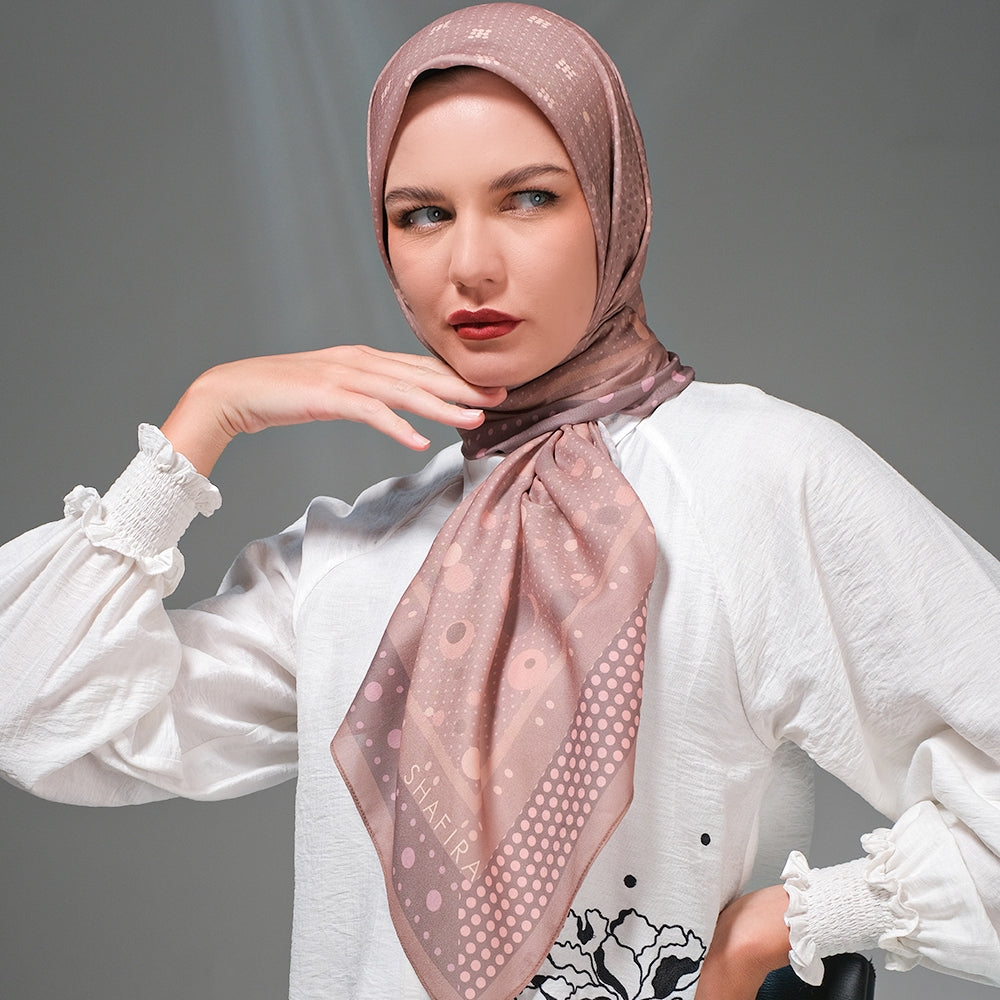 Shafira Paola Printed Scarf | Hijab Kerudung Segi Empat Motif