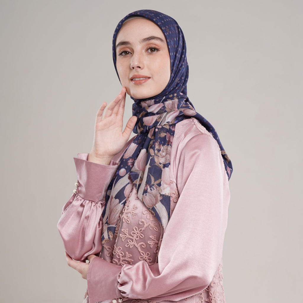 Shafira MIkayla Printed Scarf Ultra Voal | Hijab Segi Empat | Kerudung Motif