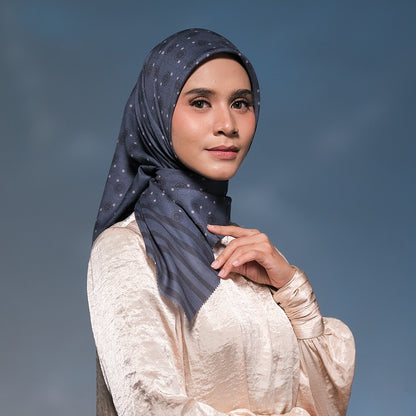 Shafira Letitia Printed Scarf  | Hijab Kerudung Segi Empat Motif