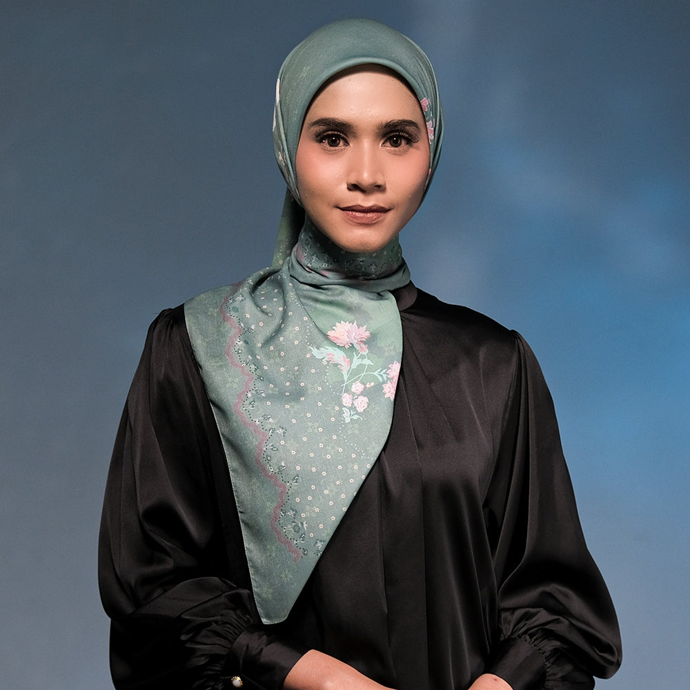 Shafira Danica Printed Scarf | Hijab Kerudung Segi Empat Motif