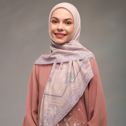 Shafira Medisa Printed Scarf | Hijab Segi Empat Motif