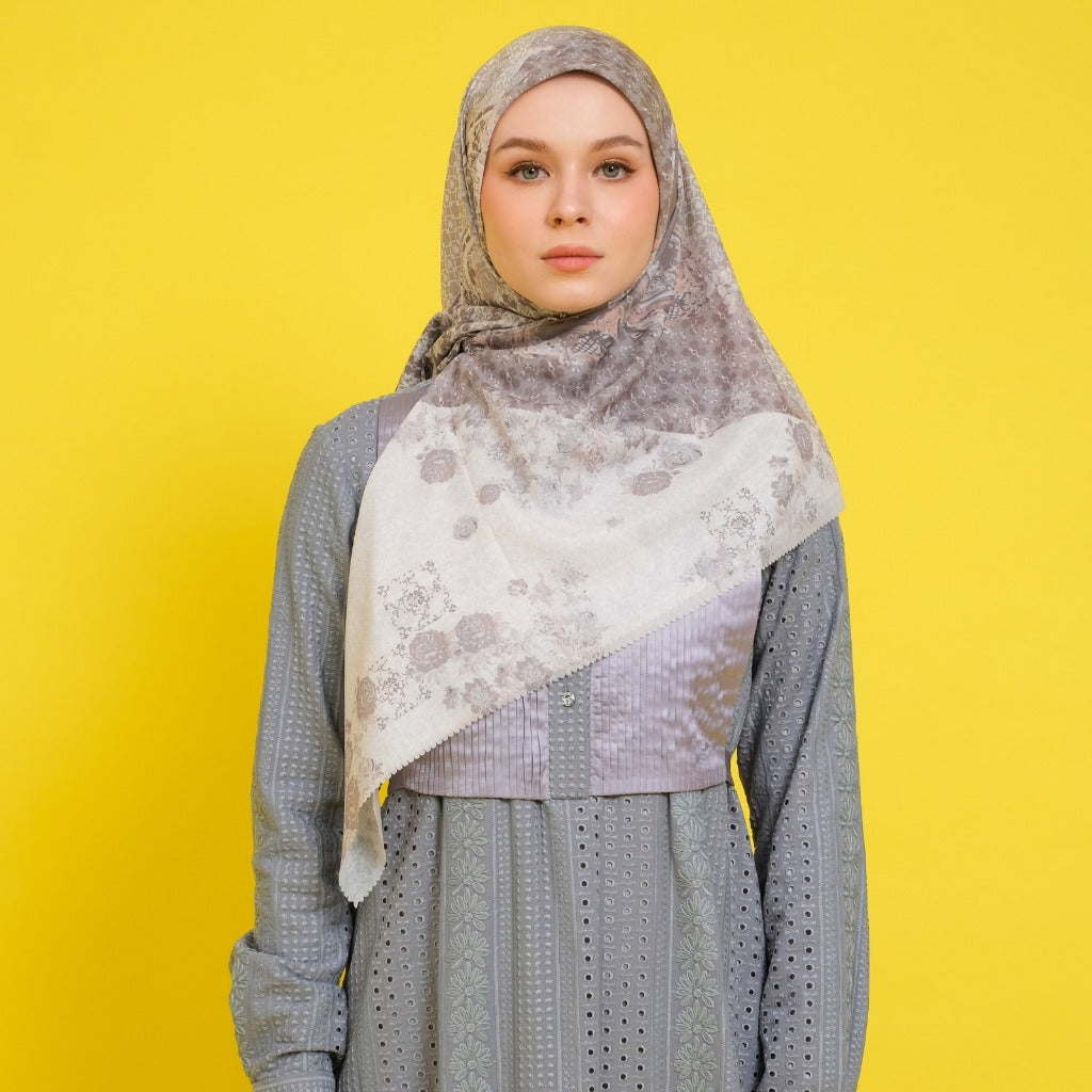 Shafira Zavella Printed Scarf | Hijab Kerudung Segi Empat Motif