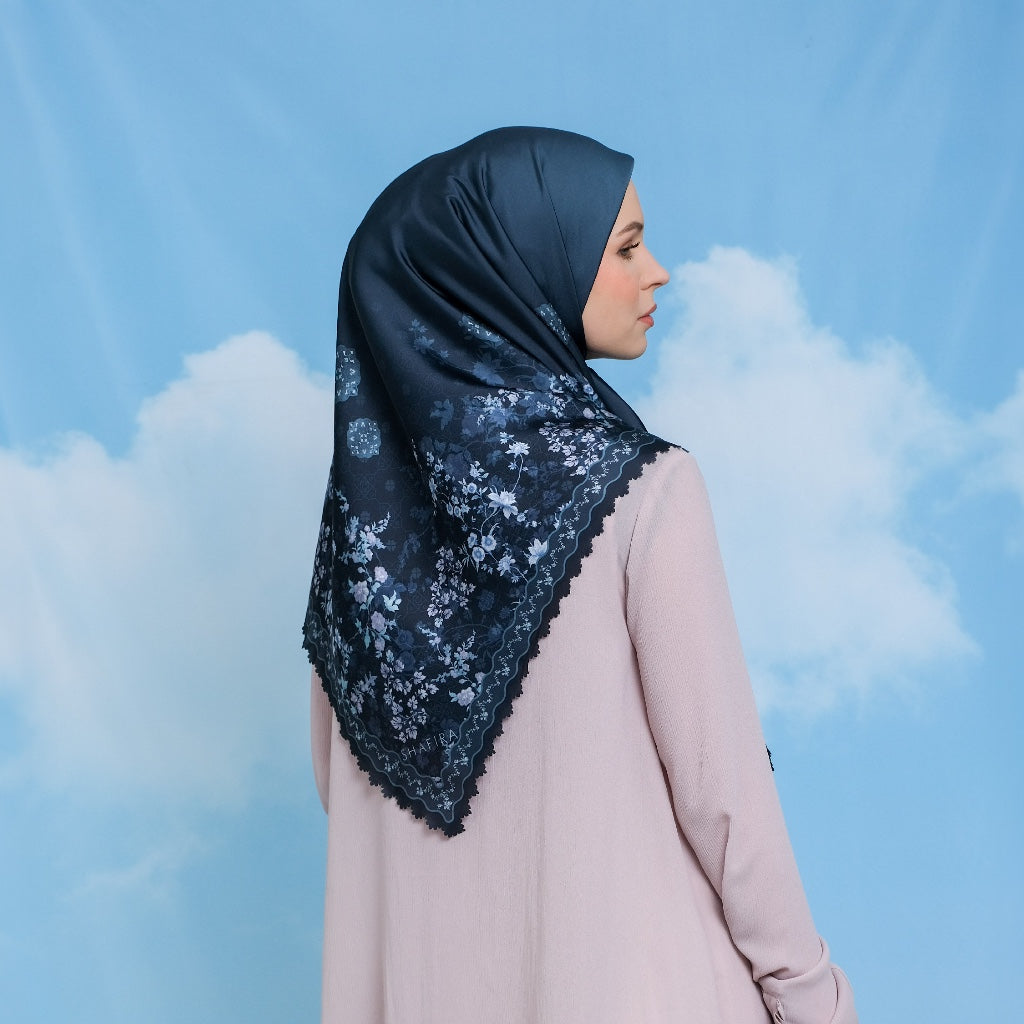 Emberly Printed Scarf | Hijab Kerudung Segi Empat Motif